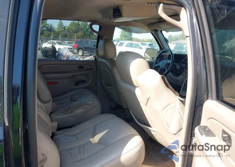 2006 Chevrolet Suburban 1500 Lt z USA, uszkodzony, nr VIN 1GNFK16Z26J178258